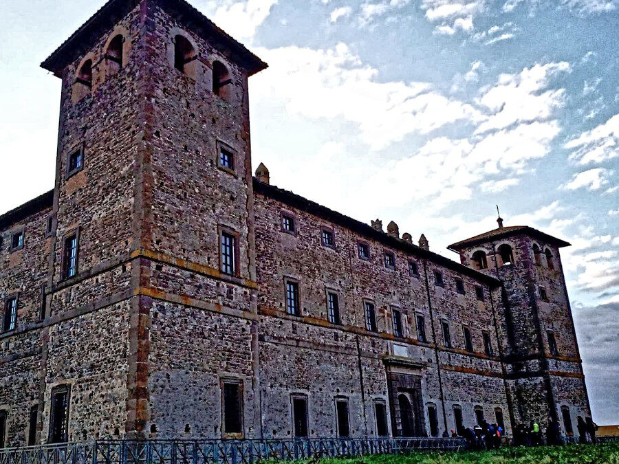 AL COMPLETO La Rocca Respampani, la Solfatara e le Cascate – 21 aprile 2024